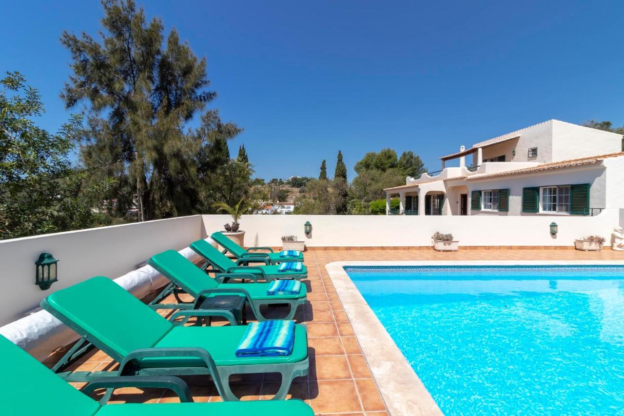 Casa Ouricos Large Pool Bbq Walk To Beach Карвоейру Экстерьер фото